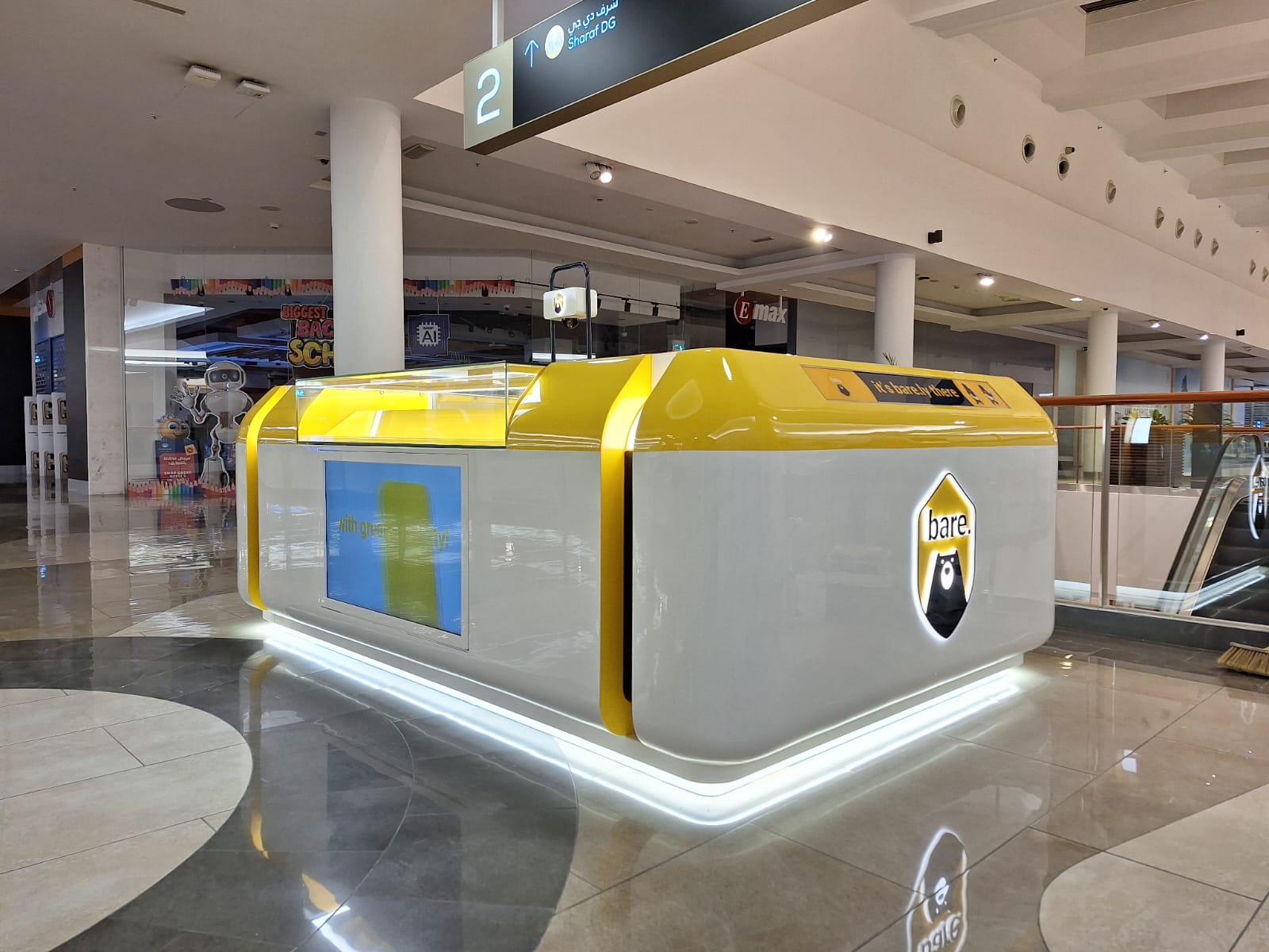 Mall kiosk display in a high-traffic shopping mall